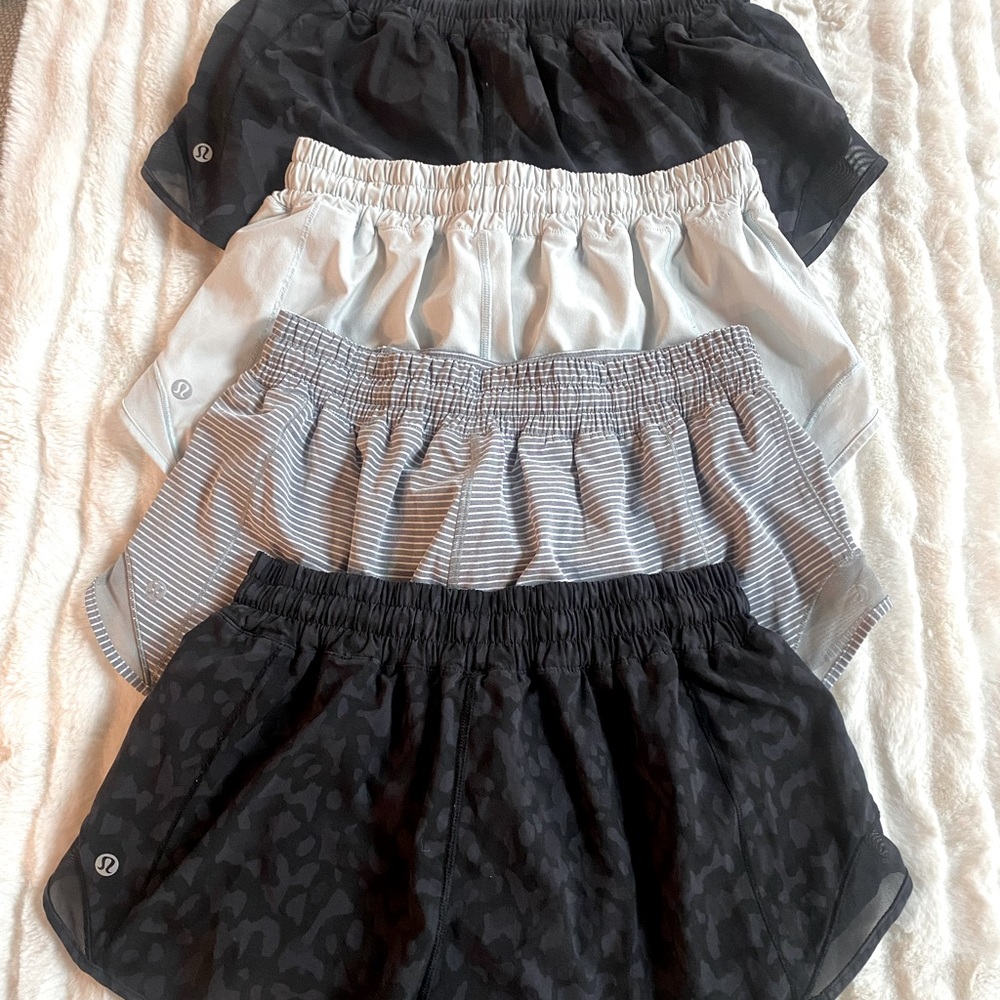 Lululemon Hotty Hot low-rise lined short 2.5